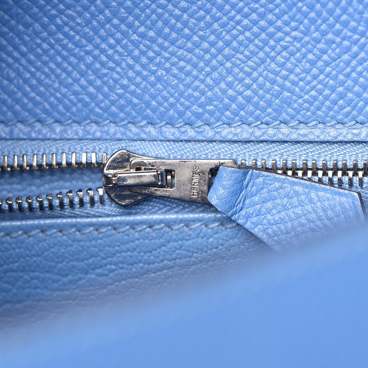 Epsom Kelly Sellier 25 Bleu Paradis
