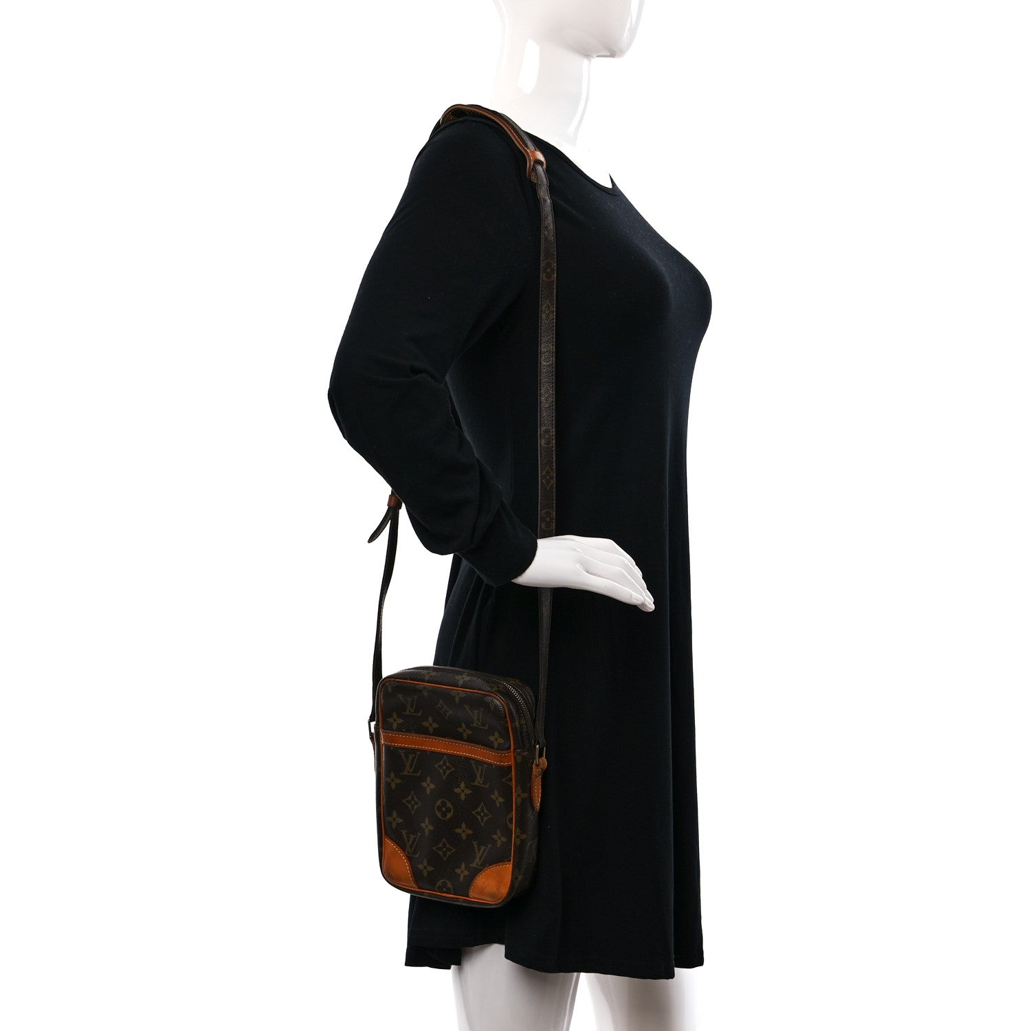 Louis Vuitton Monogram Danube 21 2 of 14