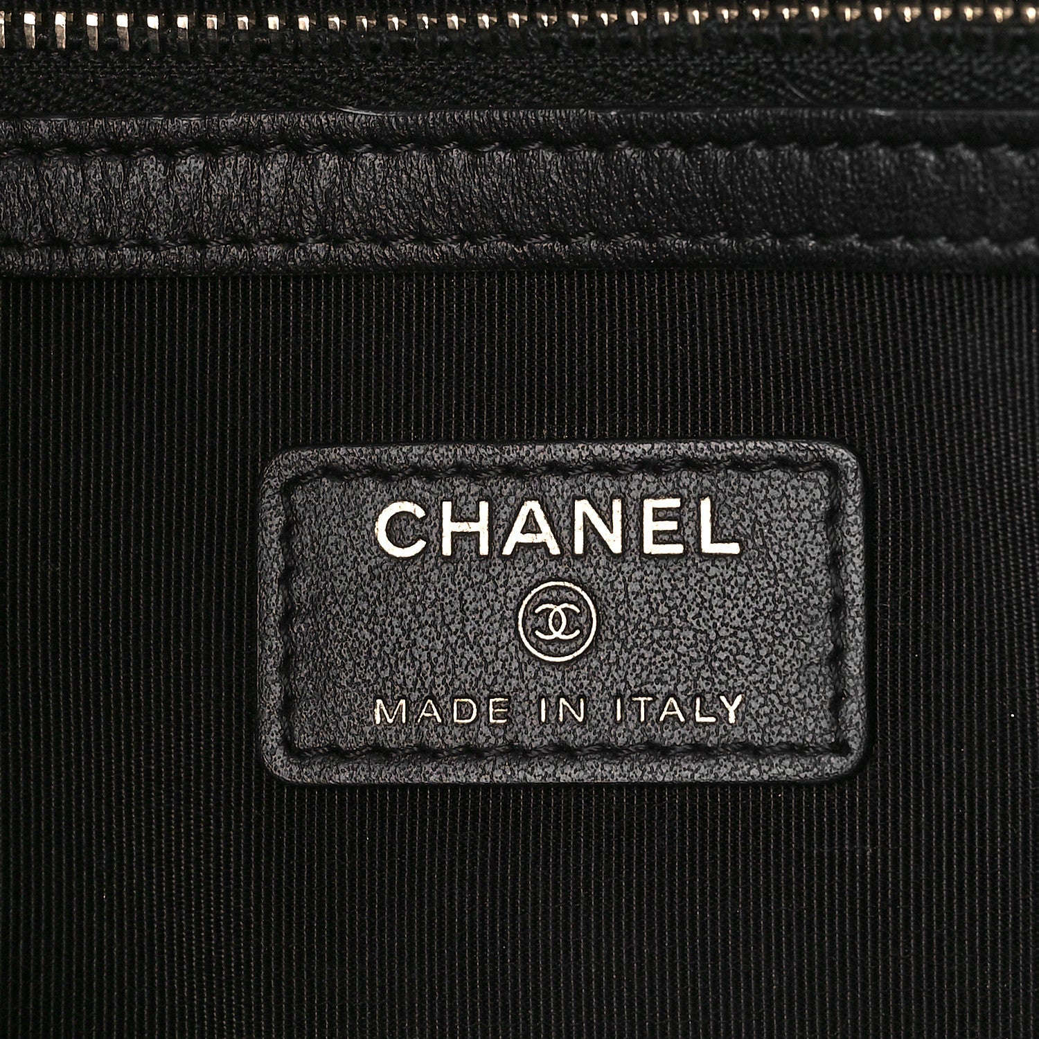 Chanel Calfskin Crocodile Embossed Graffiti 2.55 Medium Cocodile Reissue Cosmetic Case Black Gold 6 of 9