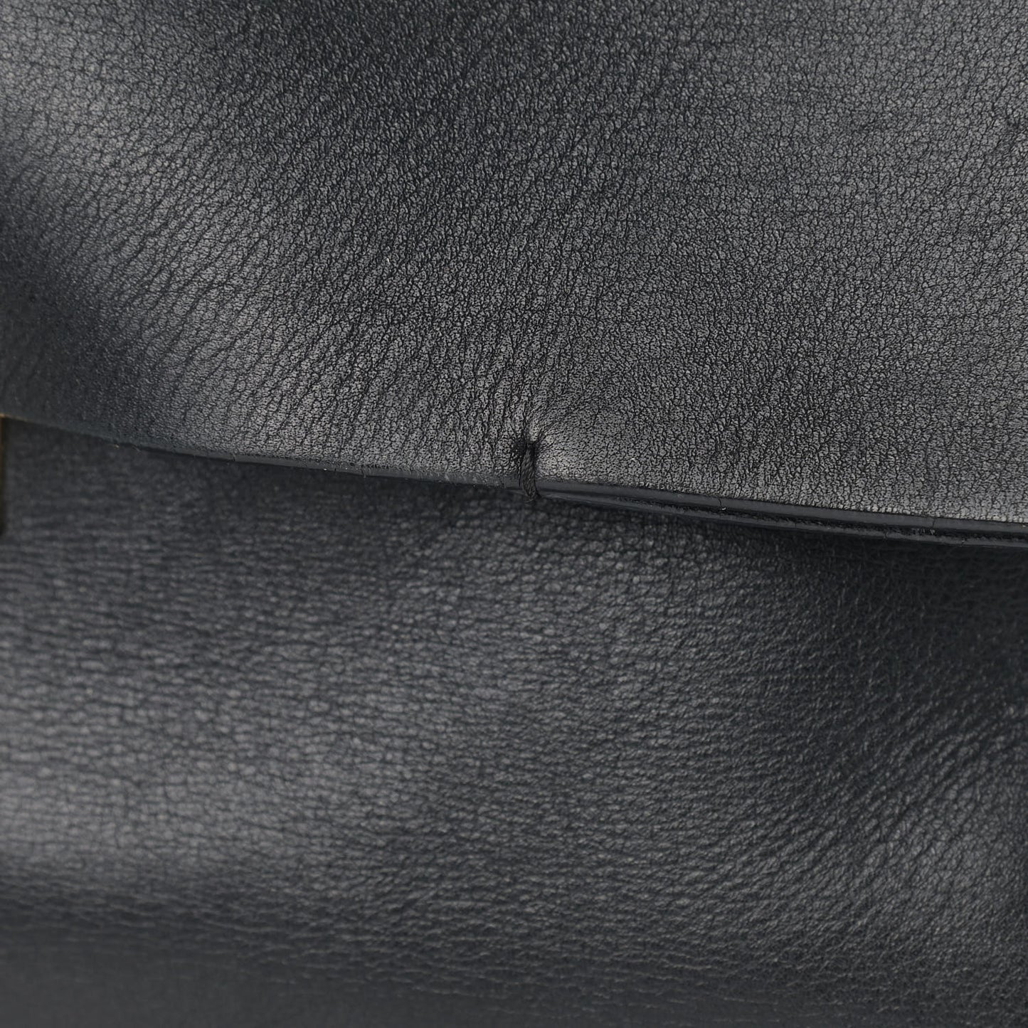 Smooth Calfskin Blade Flap Black