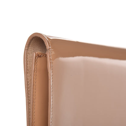 Saint Laurent Patent Calfskin Monogram Large Belle De Jour Clutch Chair 7 of 7