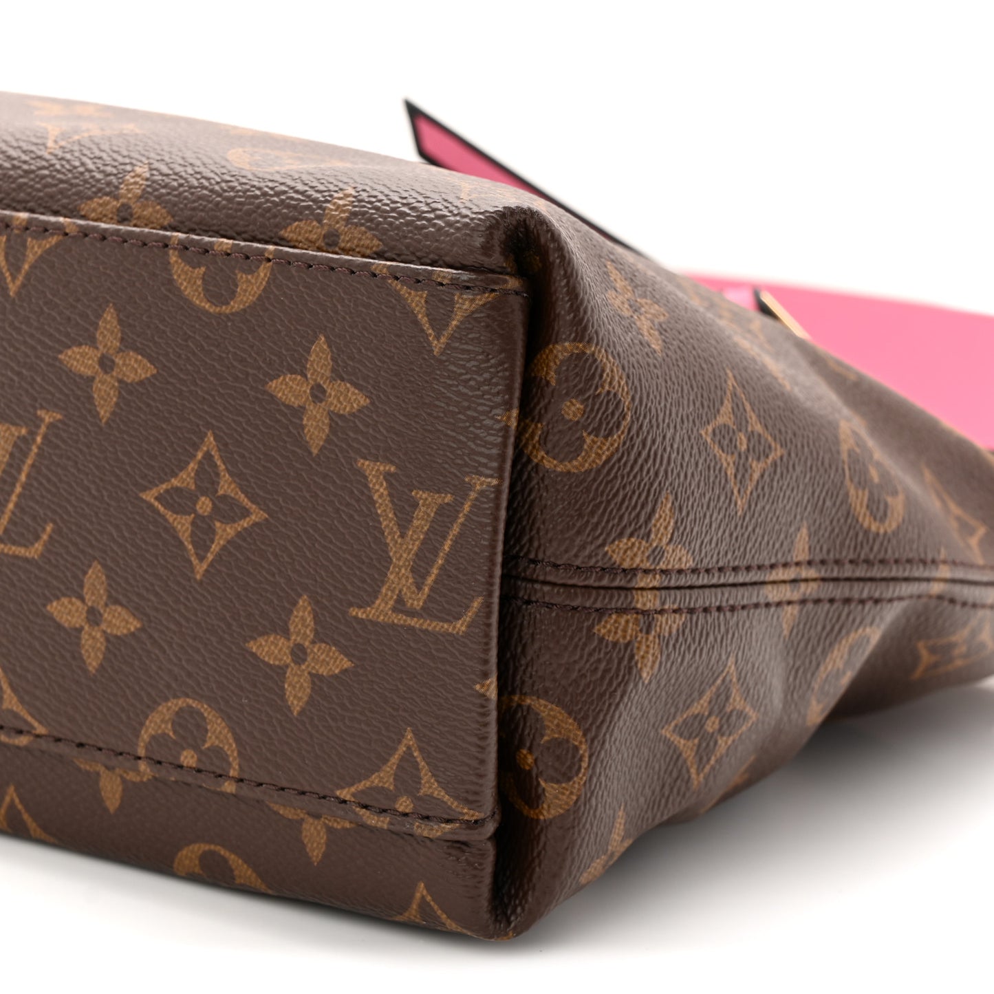 Monogram Tuileries Besace Kaki