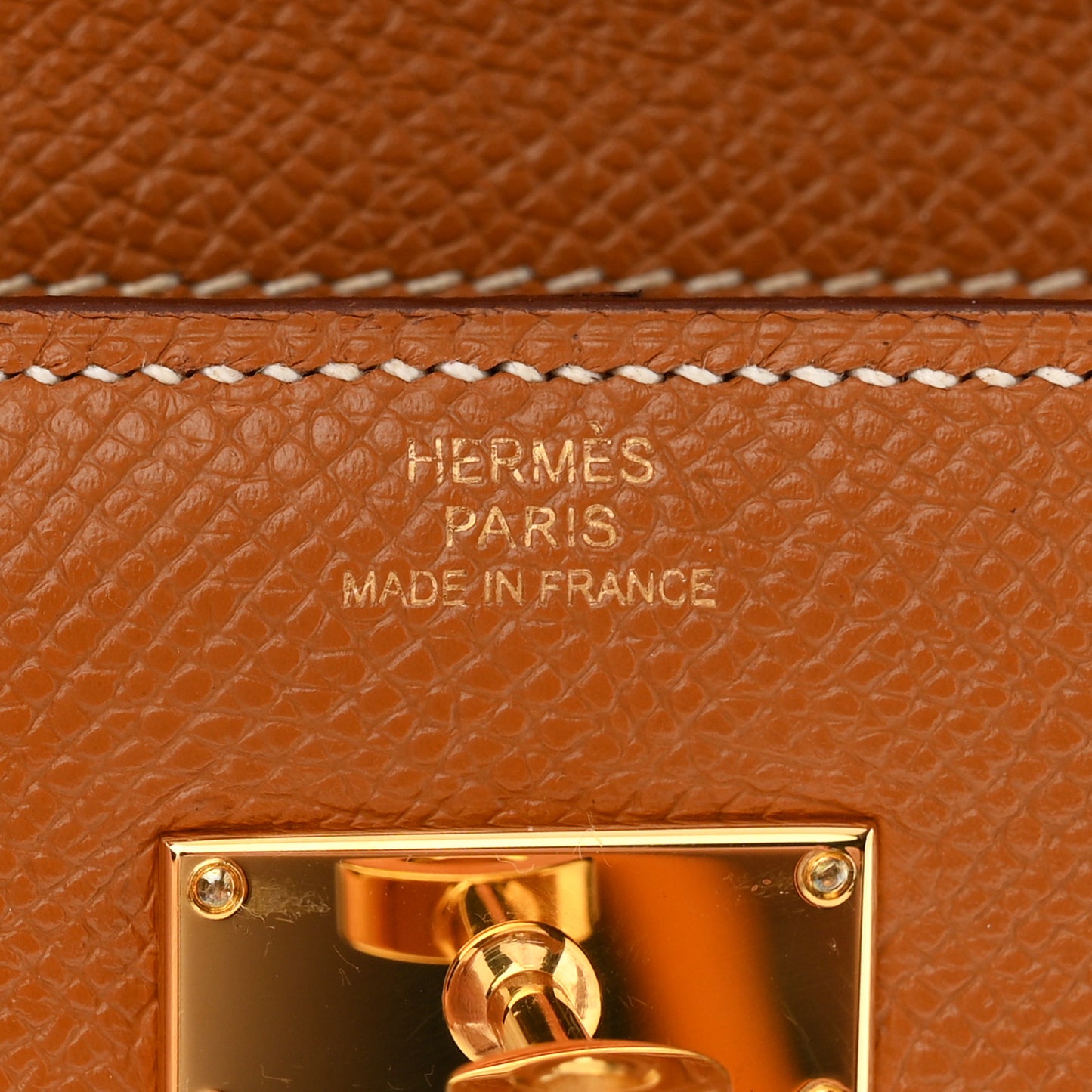 Epsom Medium Kelly Wallet Gold