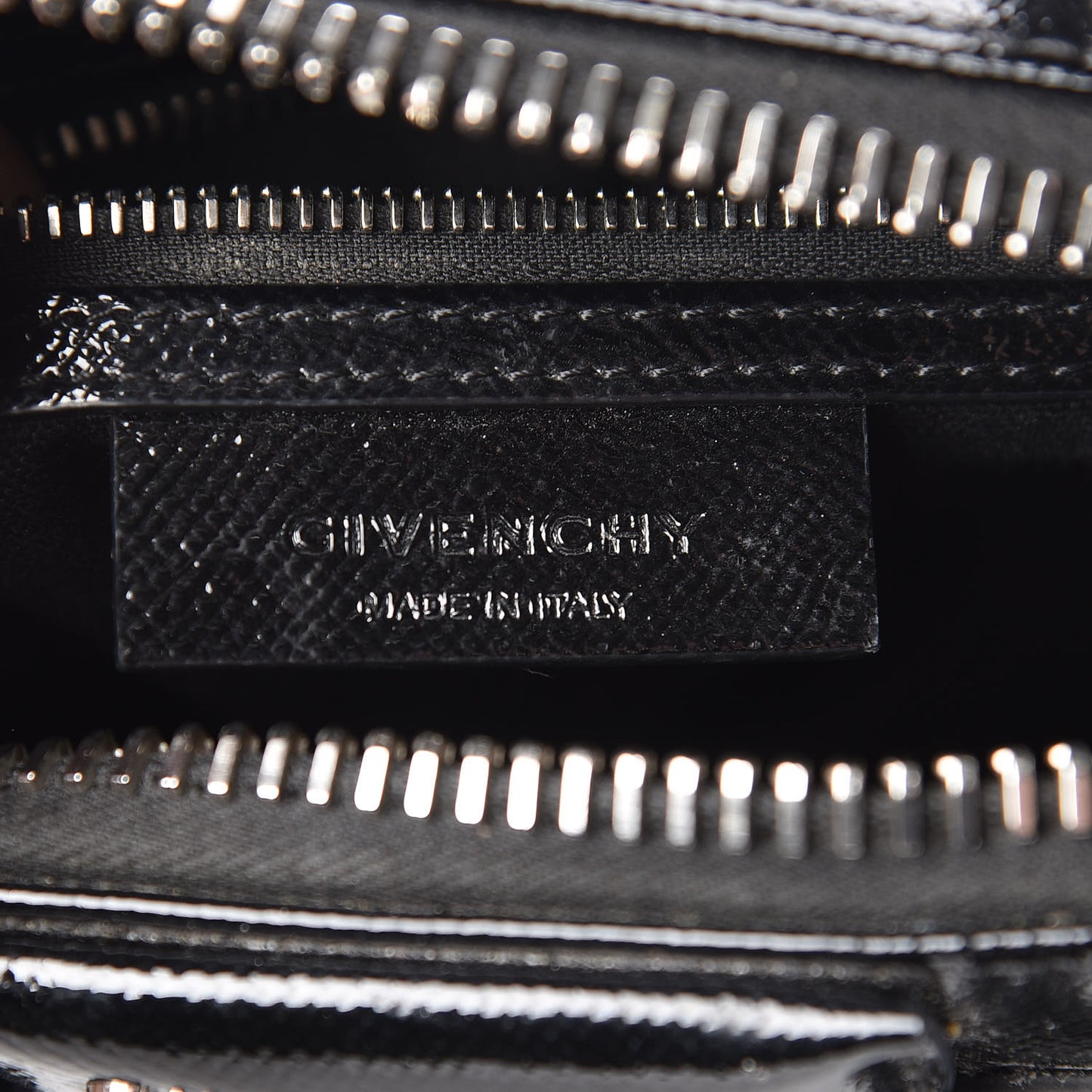 Textured Patent Calfskin Mini Antigona Black