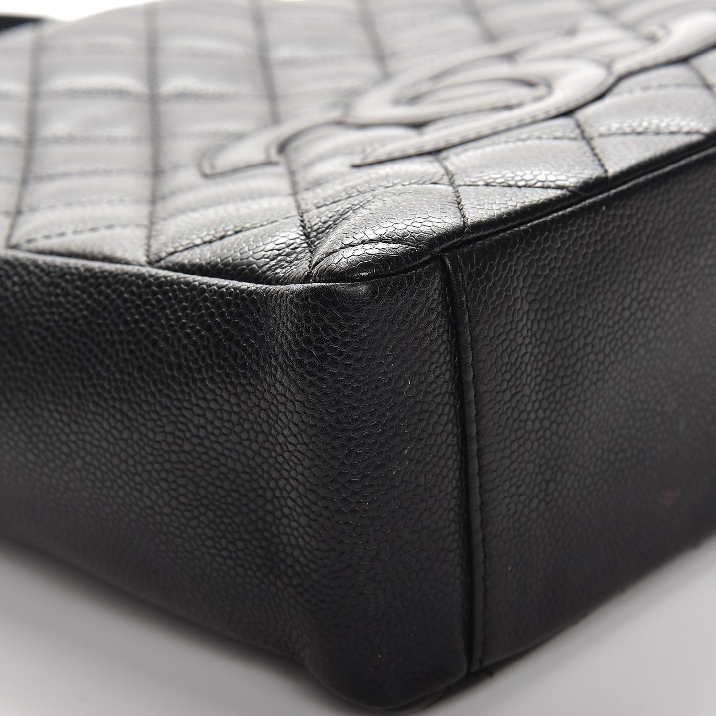 Caviar Quilted Petit Shopping Tote PST Black