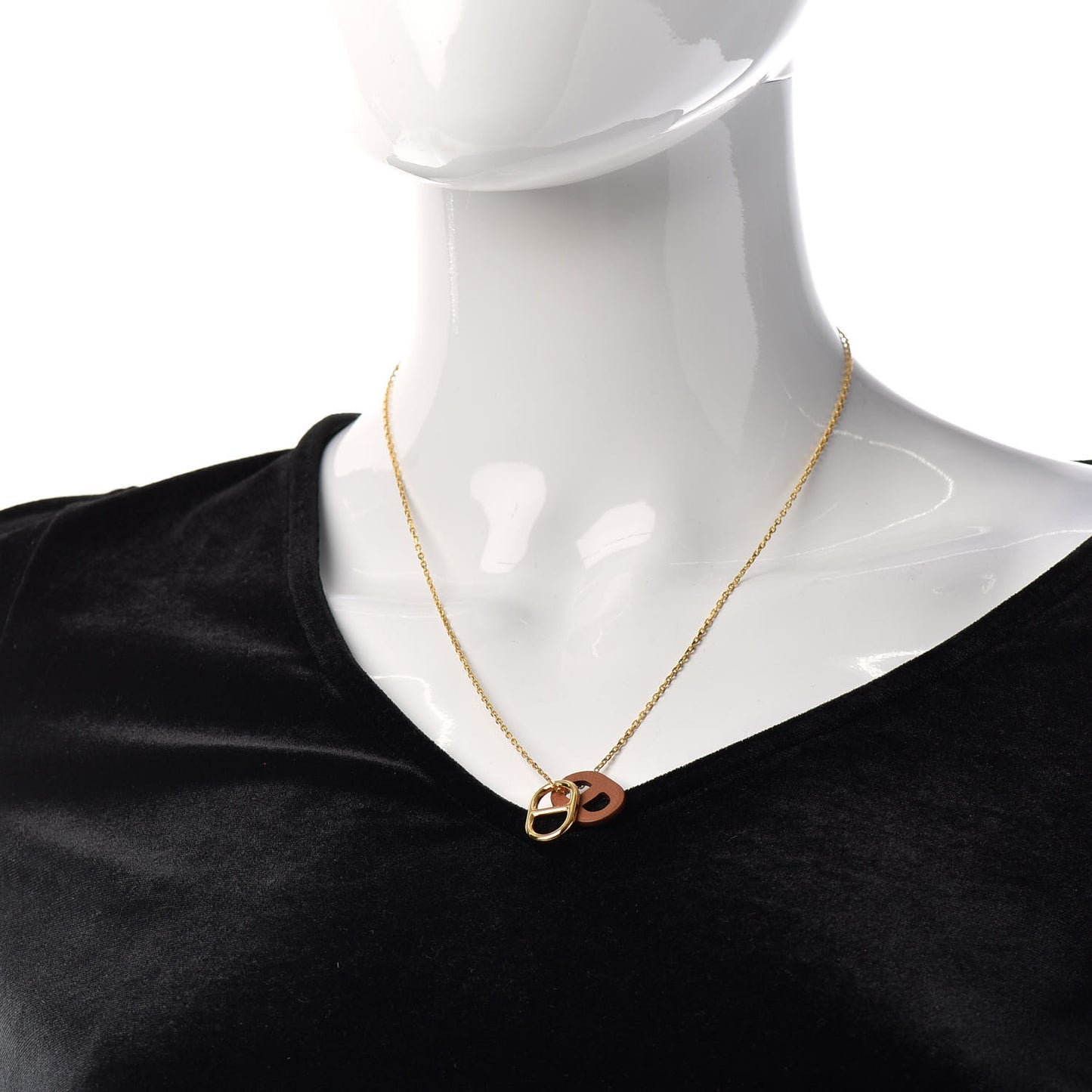 Swift O'Maillon Pendant Necklace Gold