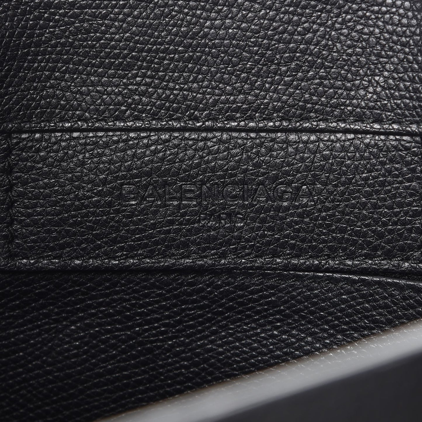 Grained Calfskin Plate Hardware Papier A6 Zip Around Tote Black