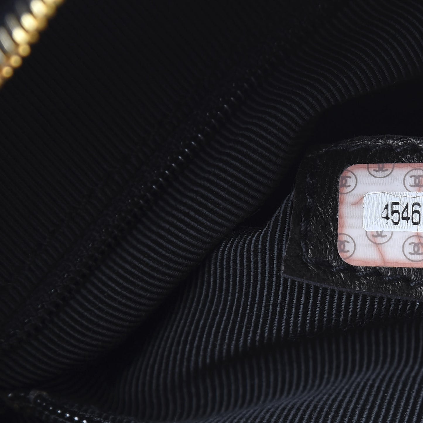 Caviar CC Shoulder Bag Black