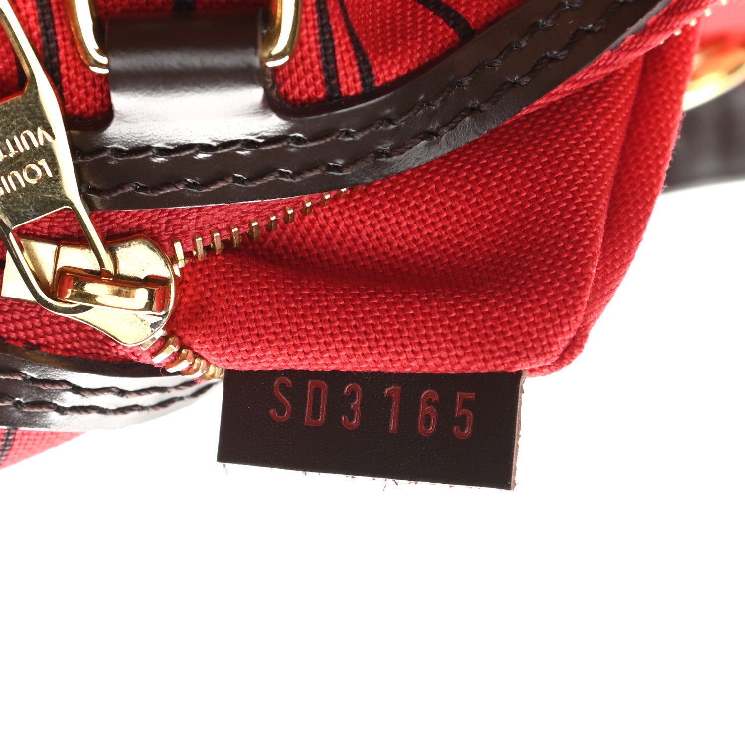 Gucci Guccissima Medium Flat Messenger Bag Black 14 of 17