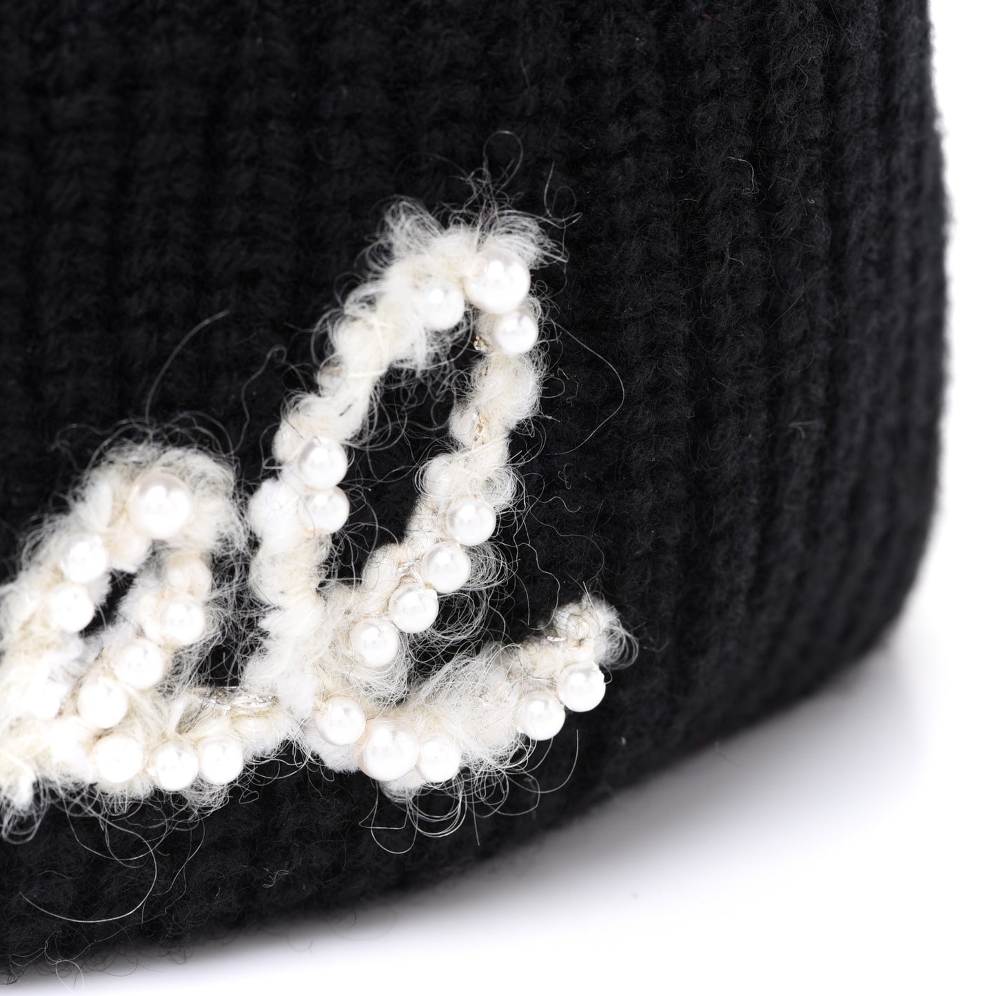 Cashmere Logo Beanie Hat Black White