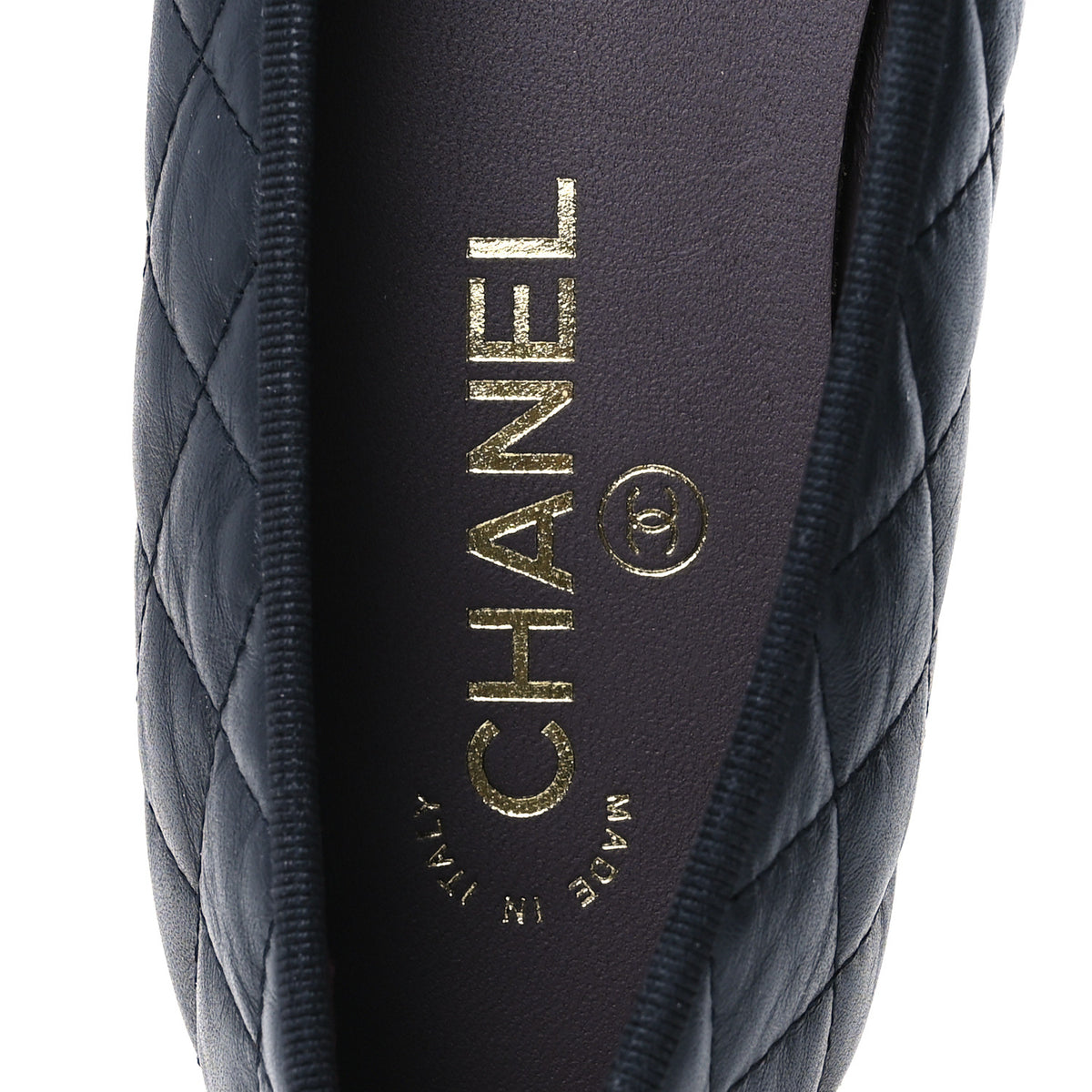 Aged Calfskin Quilted CC Cap Toe Ballerina Flats 40 Black
