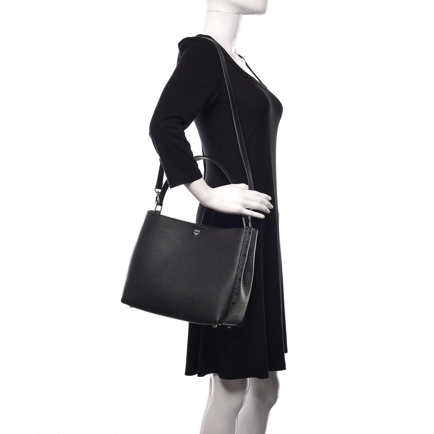 MCM Grained Calfskin Visetos Medium Sarah Hobo Black 2 of 11