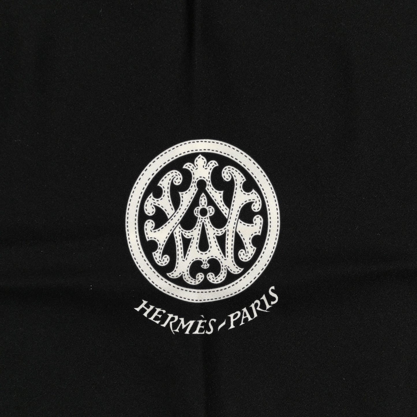 Silk Blason Losange Scarf MM Black White