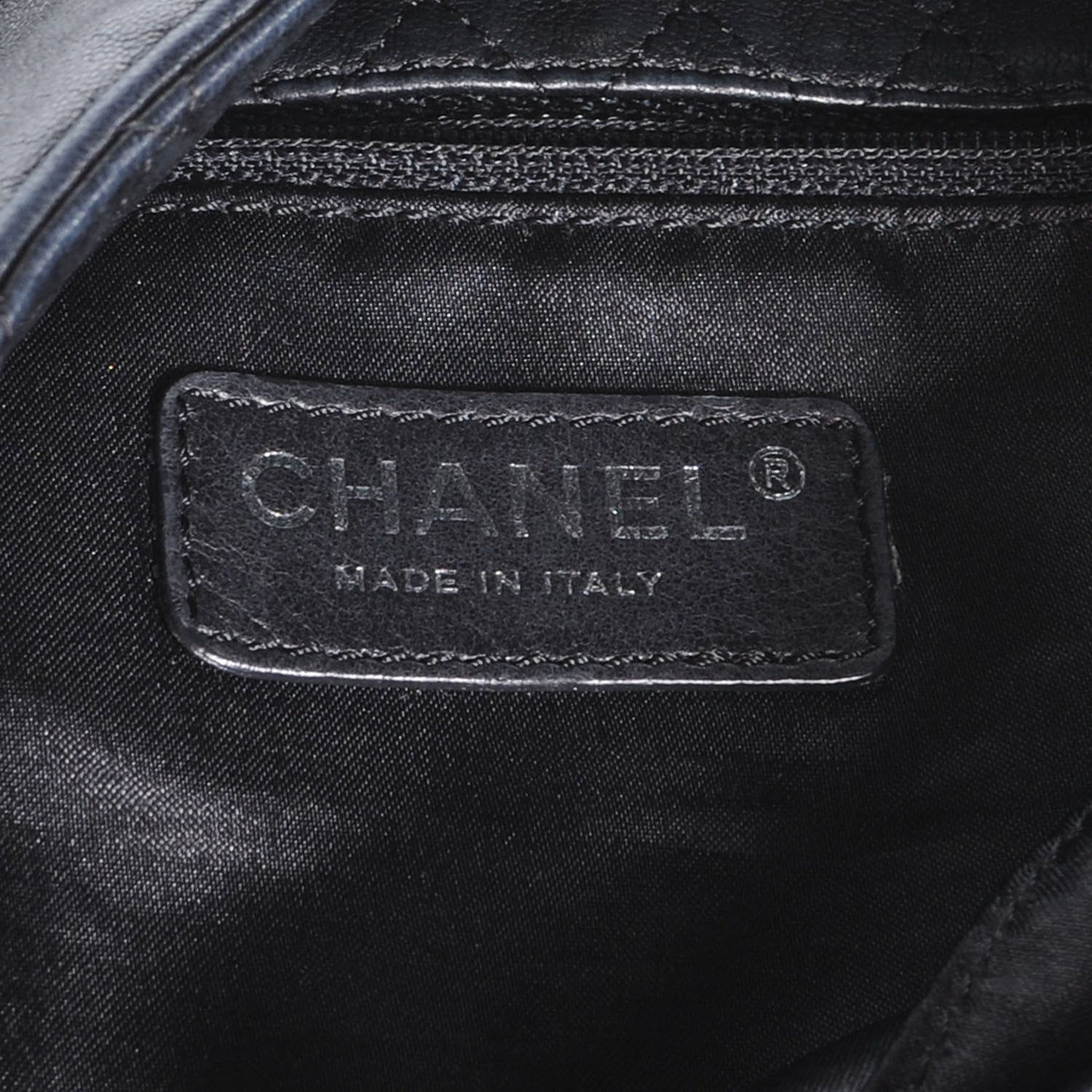 Lambskin Soft and Chain Large Hobo Black