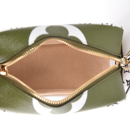Louis Vuitton Monogram Giant Beach Pouch Kaki 5 of 10