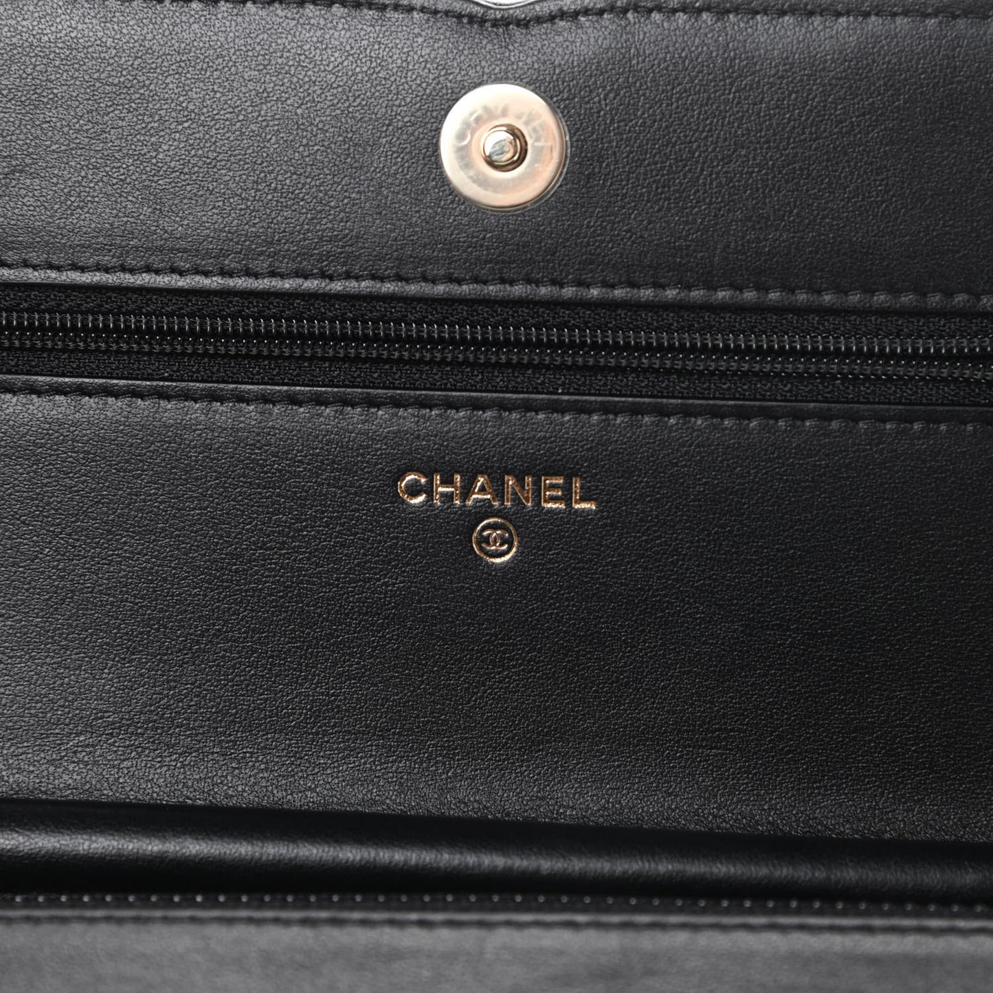 Caviar Quilted CC Filigree Wallet On Chain WOC Black