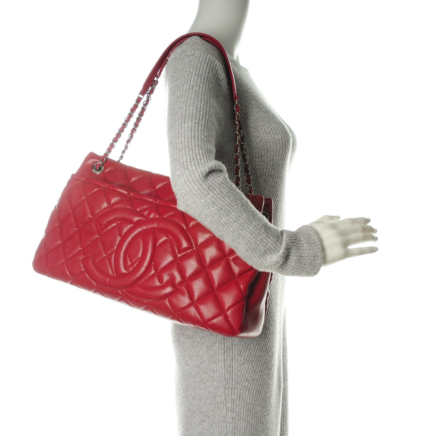 Caviar Quilted Timeless CC Soft Tote Red