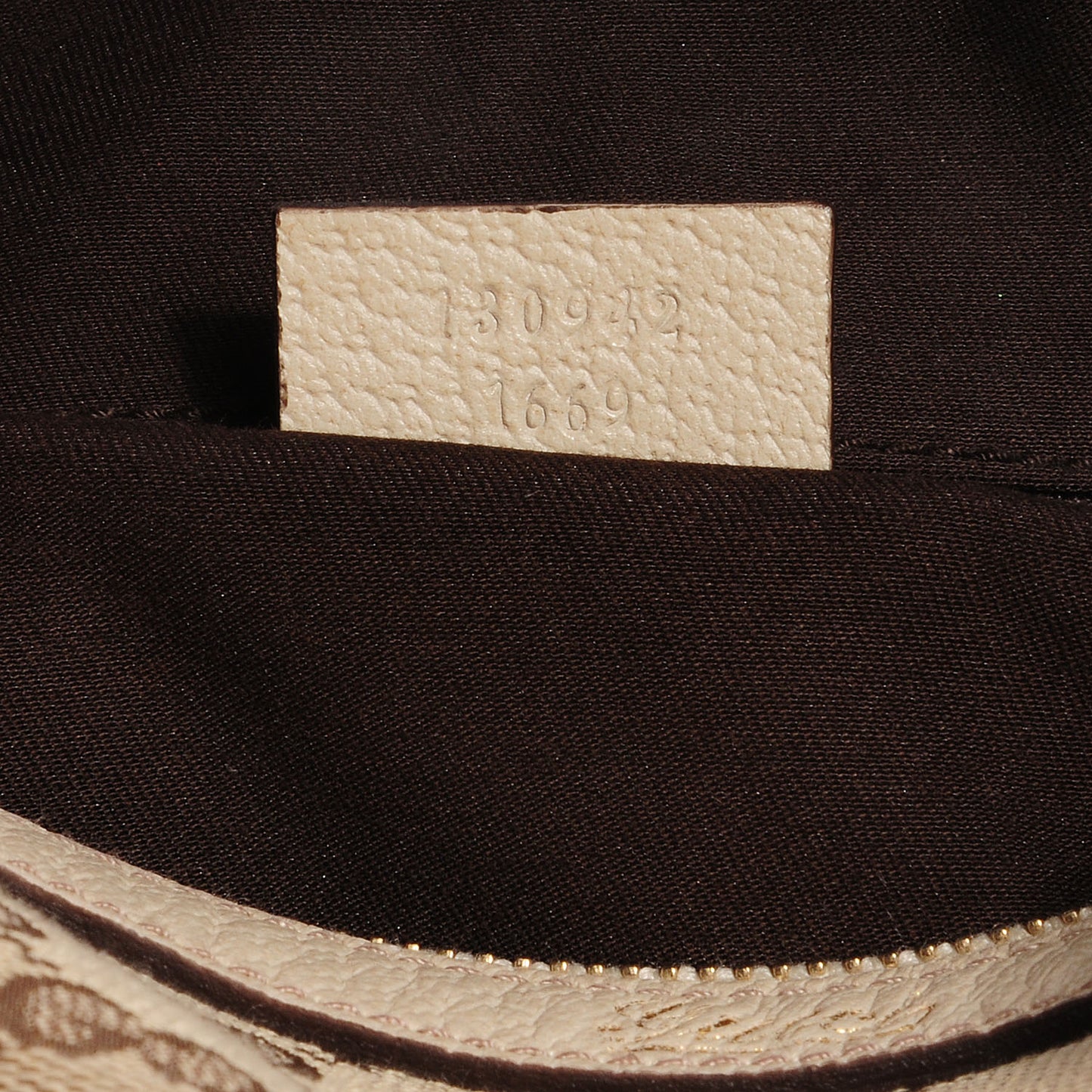 Monogram Small Abbey Boston Off White