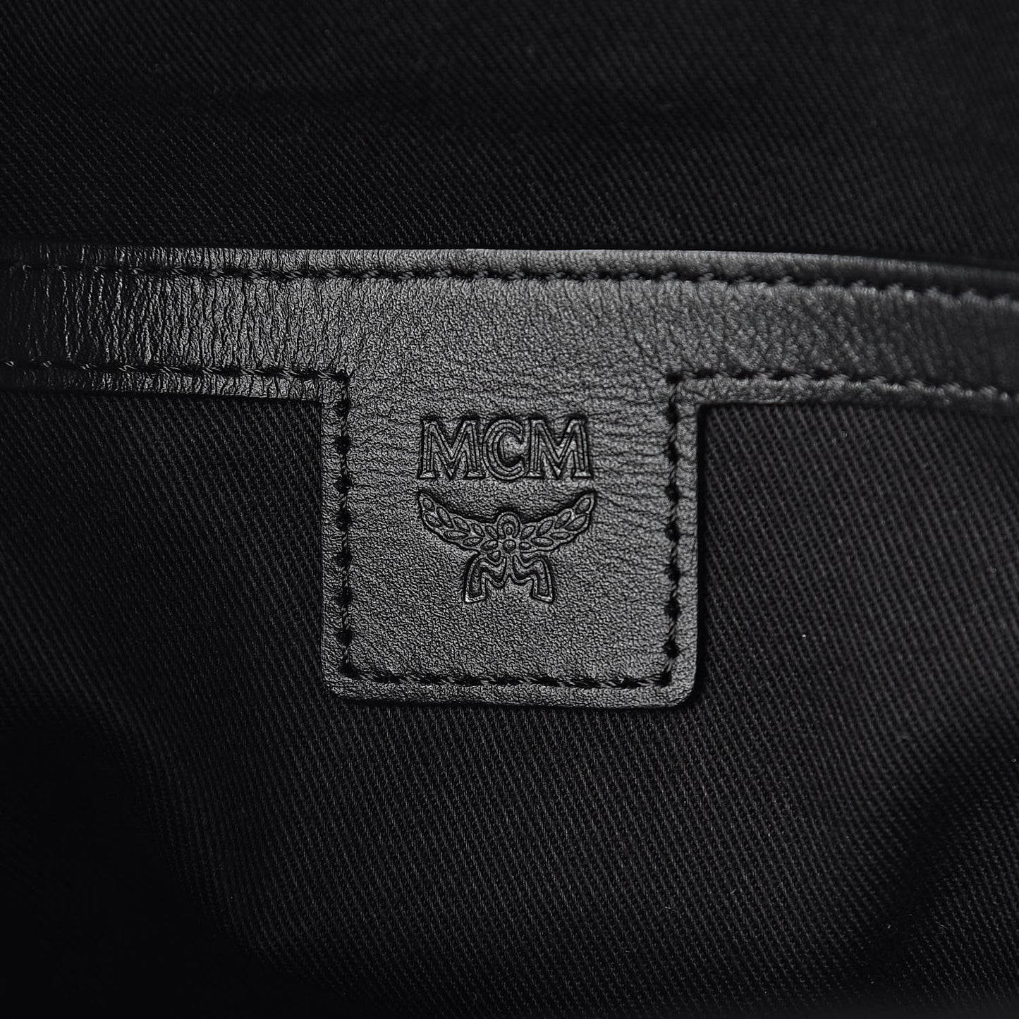 Visetos Spot Medium Sling Bag Black Silver