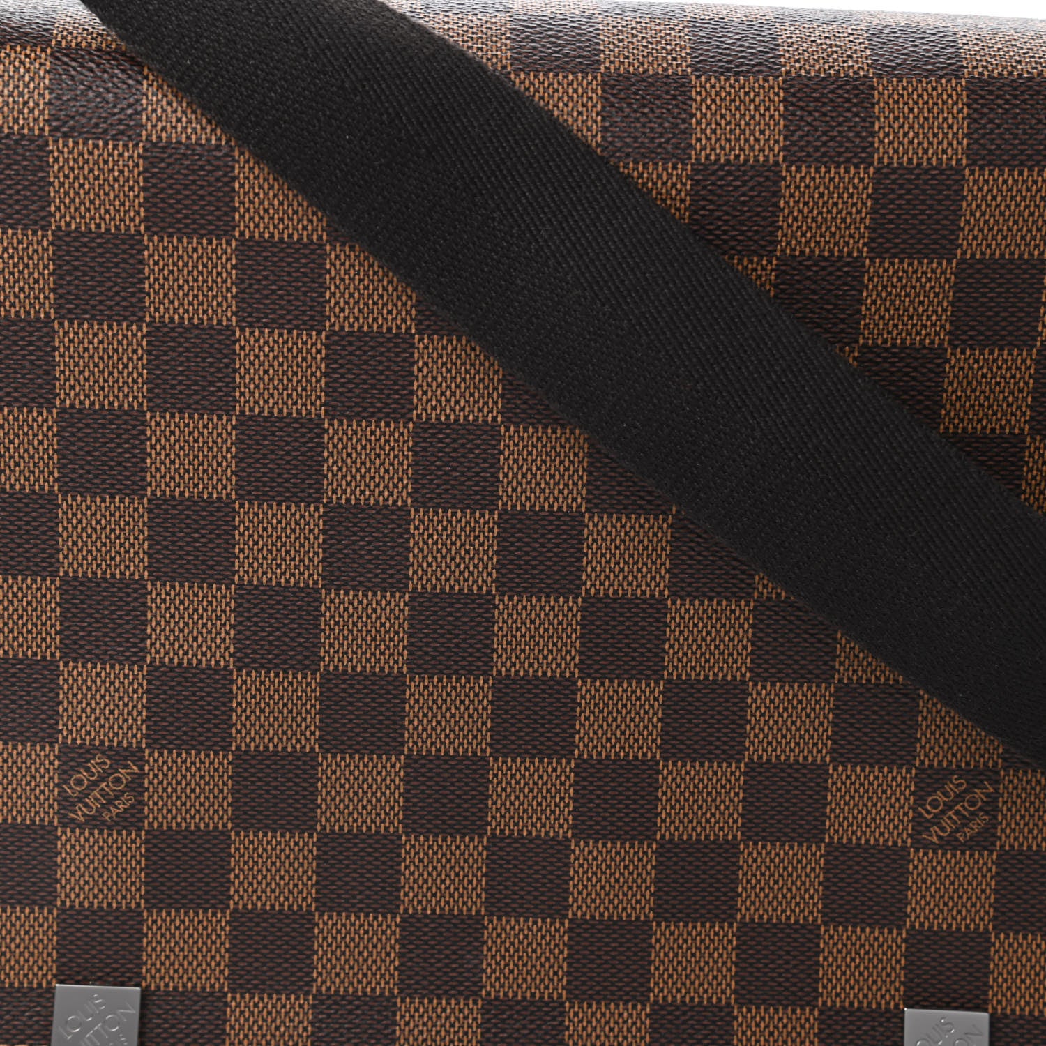 Louis Vuitton Damier Ebene District PM 10 of 10