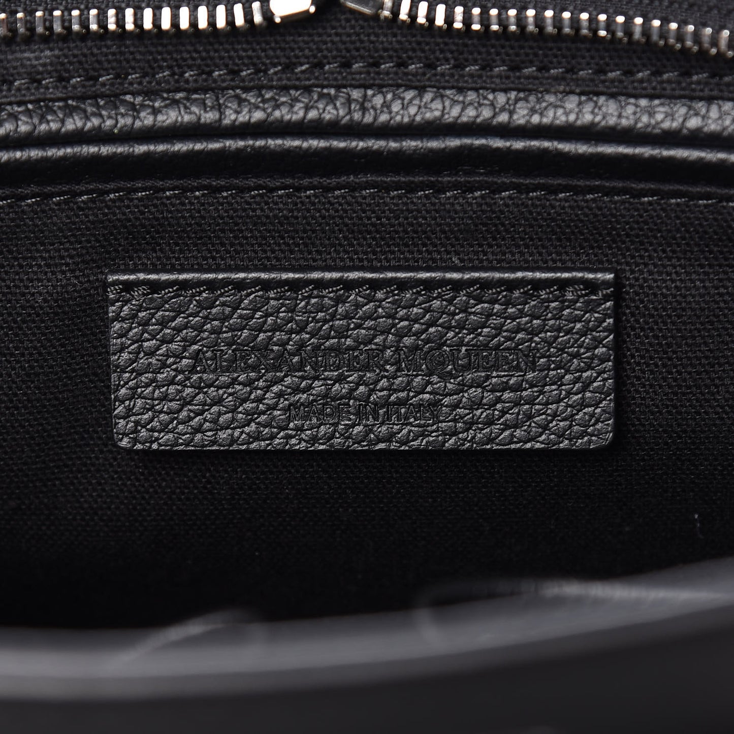 Pebbled Calfskin Small Skull Padlock Zip Around Tote Black