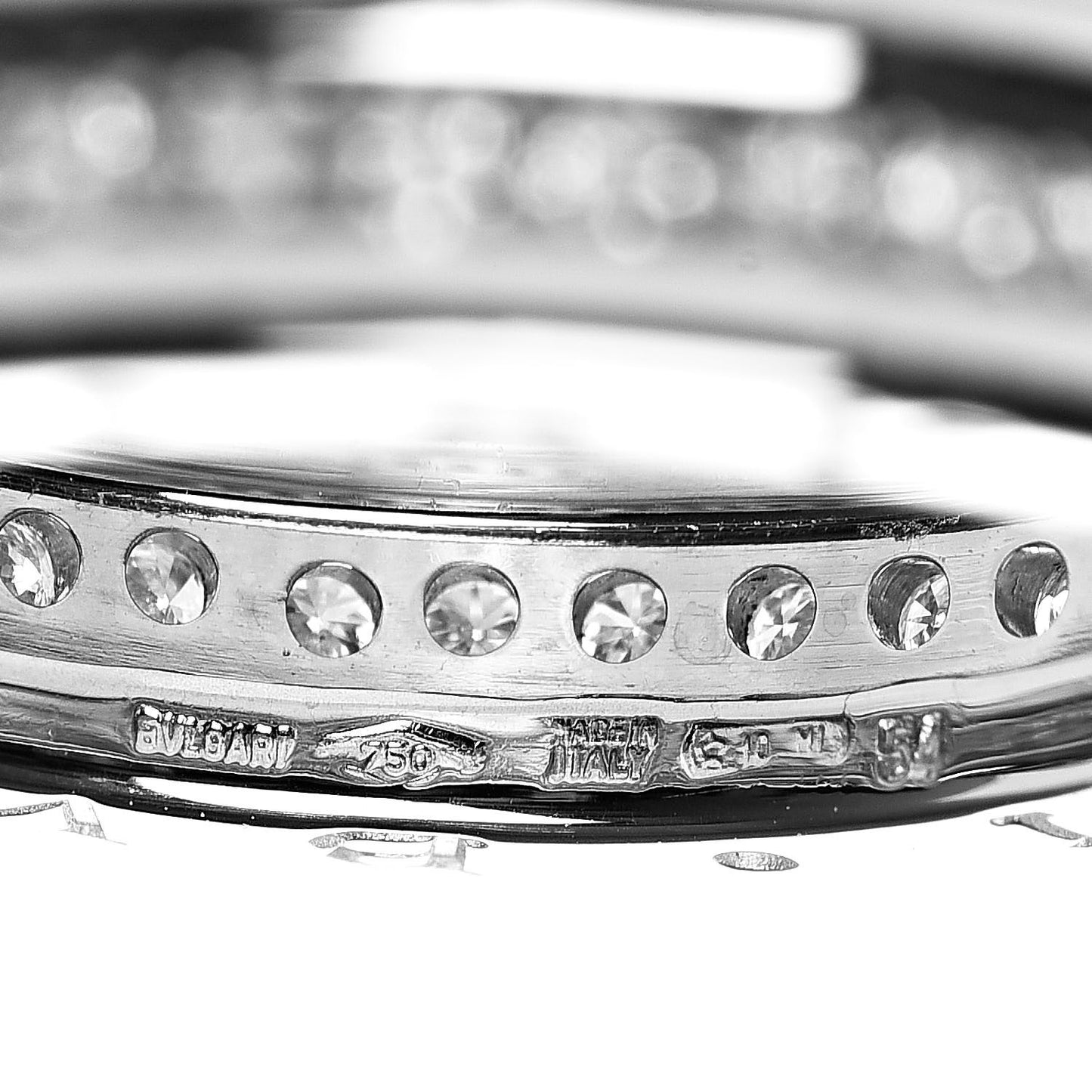 18K White Gold Diamond B.Zero1 One-Band Pave Ring 54 6.75