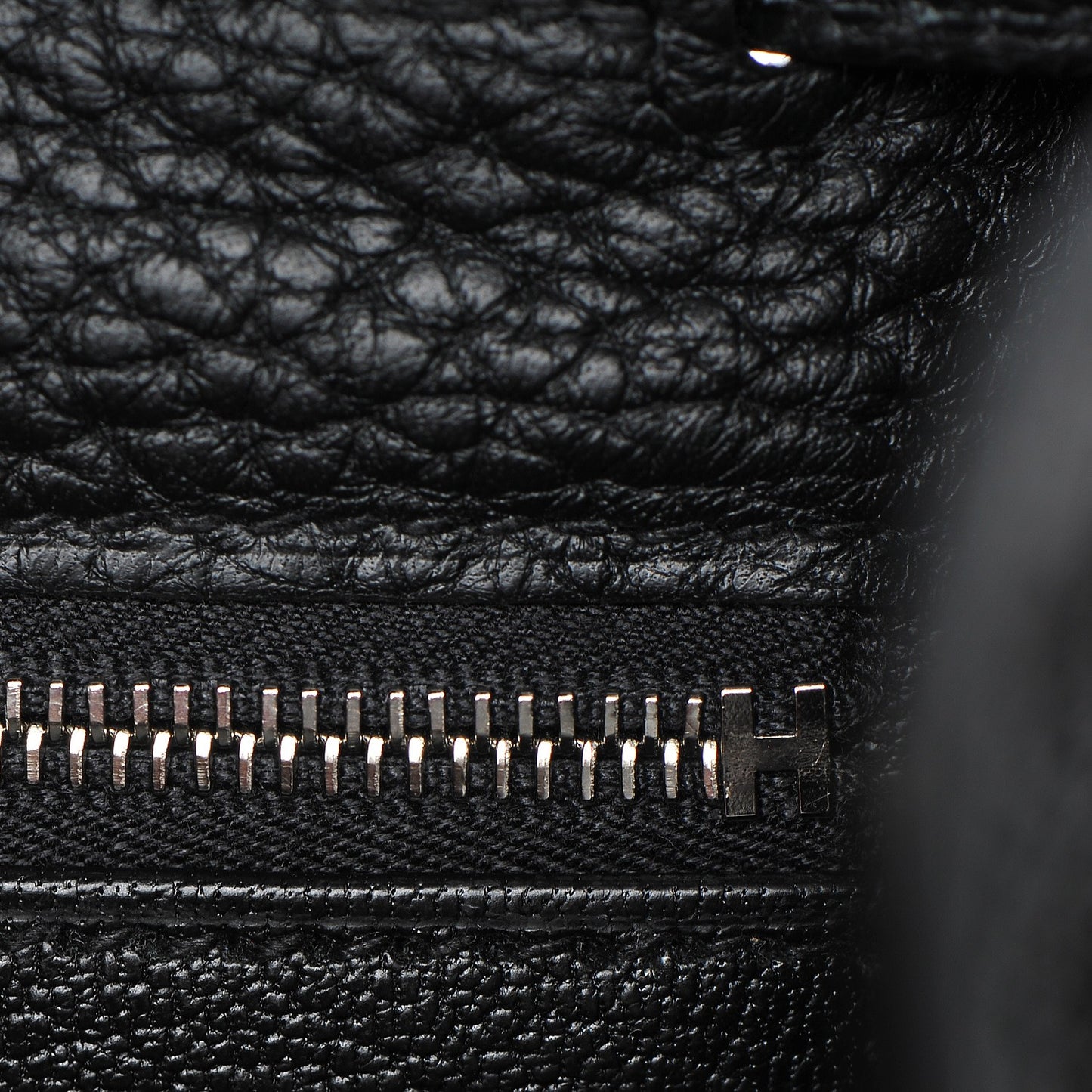 Togo Kelly Retourne 35 Black