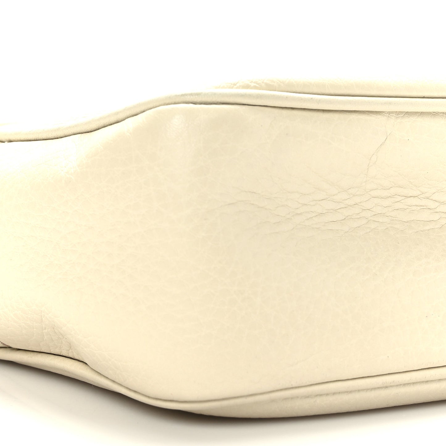Pebbled Calfskin Small Soho Disco Bag Off White