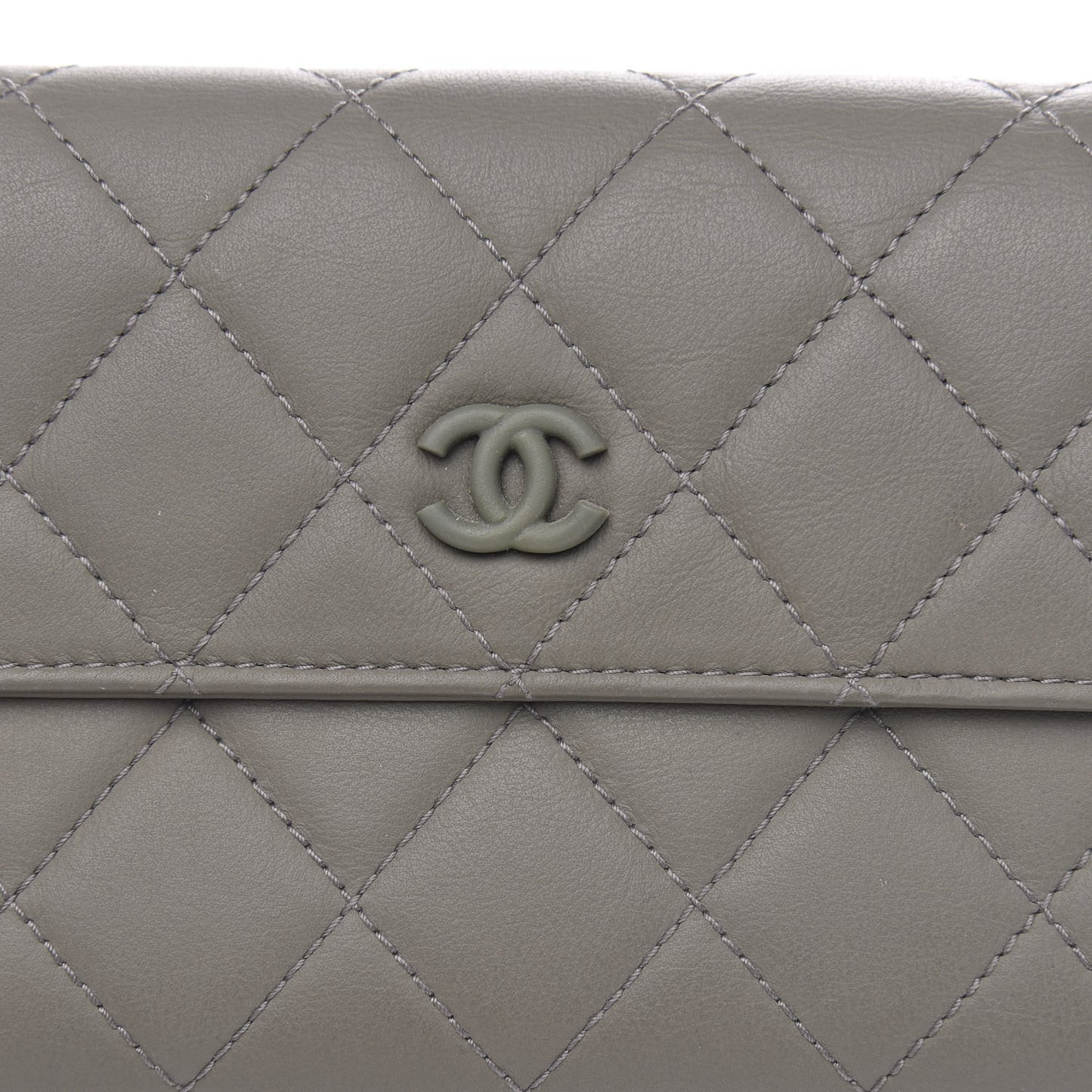 Calfskin Quilted Large Gusset Flap Wallet Grey