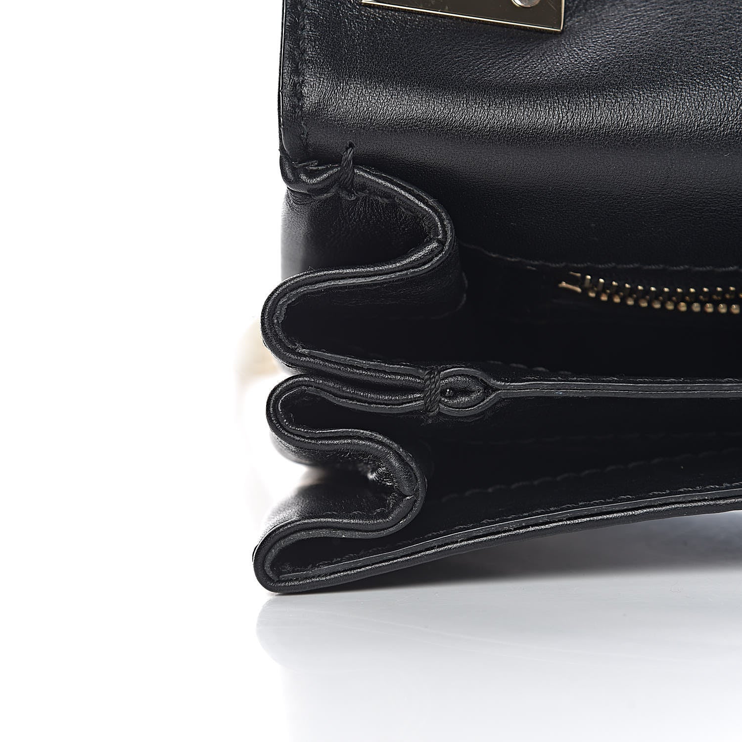 Valentino Garavani Vitello Flap Accordion Shoulder Flap Black 15 of 25
