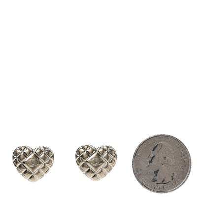 Chanel Quilted CC Heart Earrings Gold 2 of 5