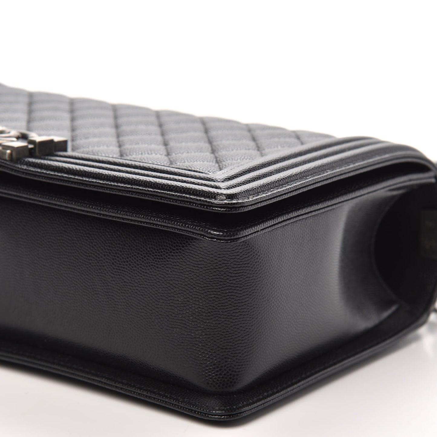 Caviar Quilted New Medium Boy Flap Black