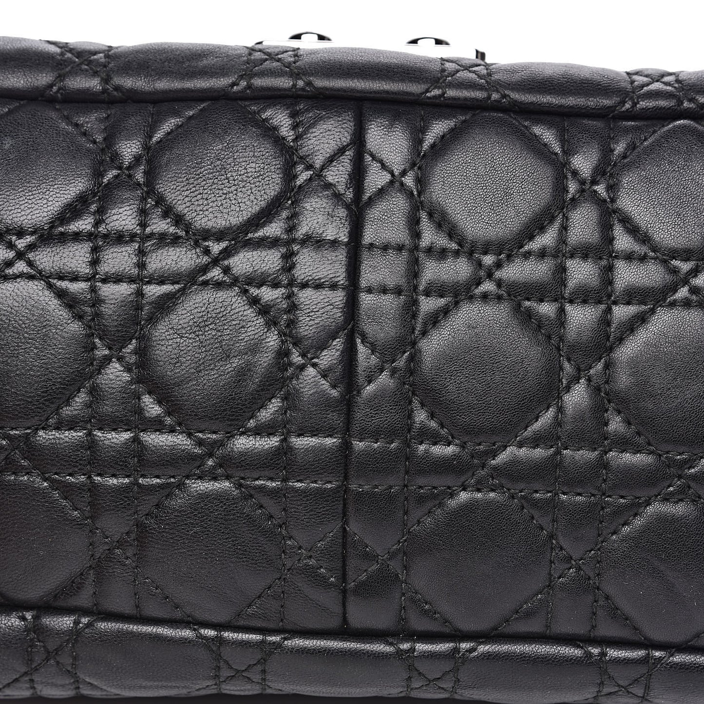 Lambskin Cannage New Lock Flap Black