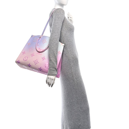 Louis Vuitton Monogram Giant Spring In The City Onthego GM Sunrise Pastel 3 of 12