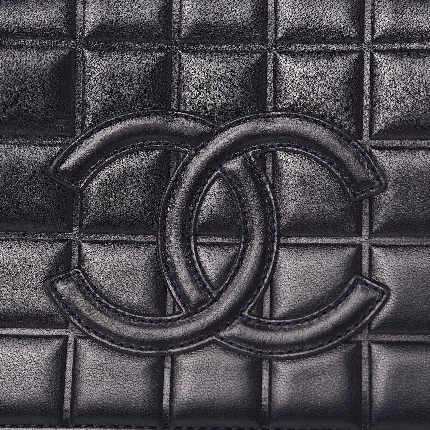 Chanel Lambskin Quilted CC Chocolate Bar Flap Navy 8 of 14