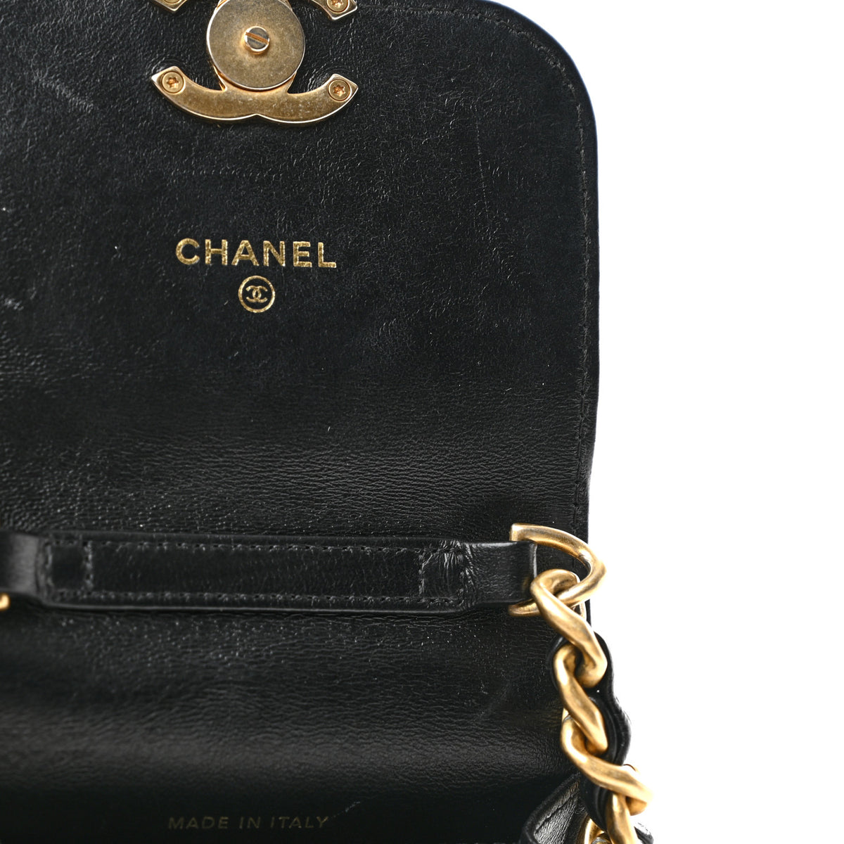 Lambskin Quilted Lacquered Chain Phone Holder With Chain Black