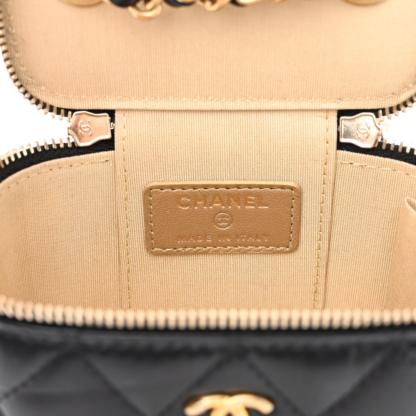 Lambskin Quilted Mini Pearl Crush Vanity Case With Chain Black