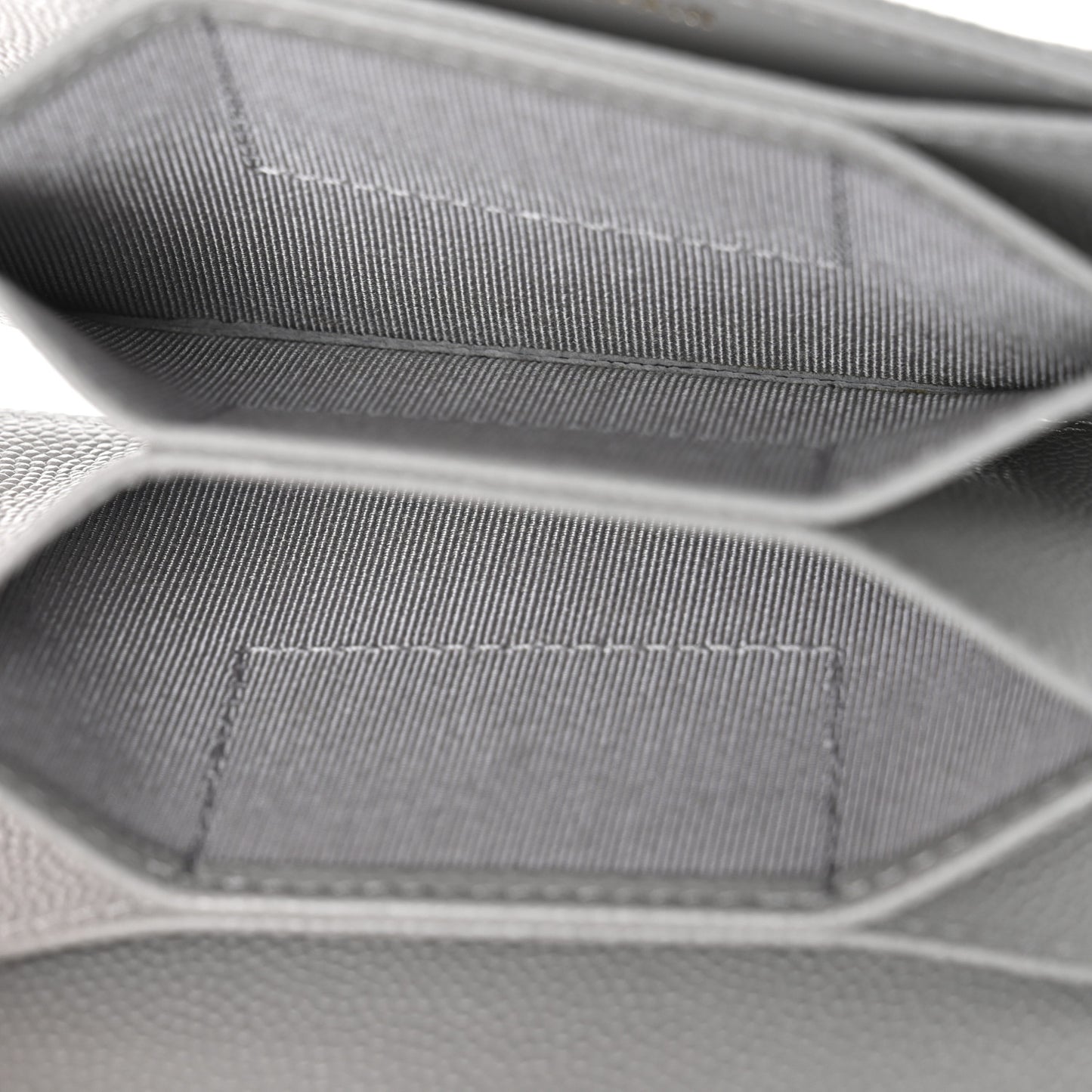 Caviar Quilted Flap Card Holder On Chain Grey