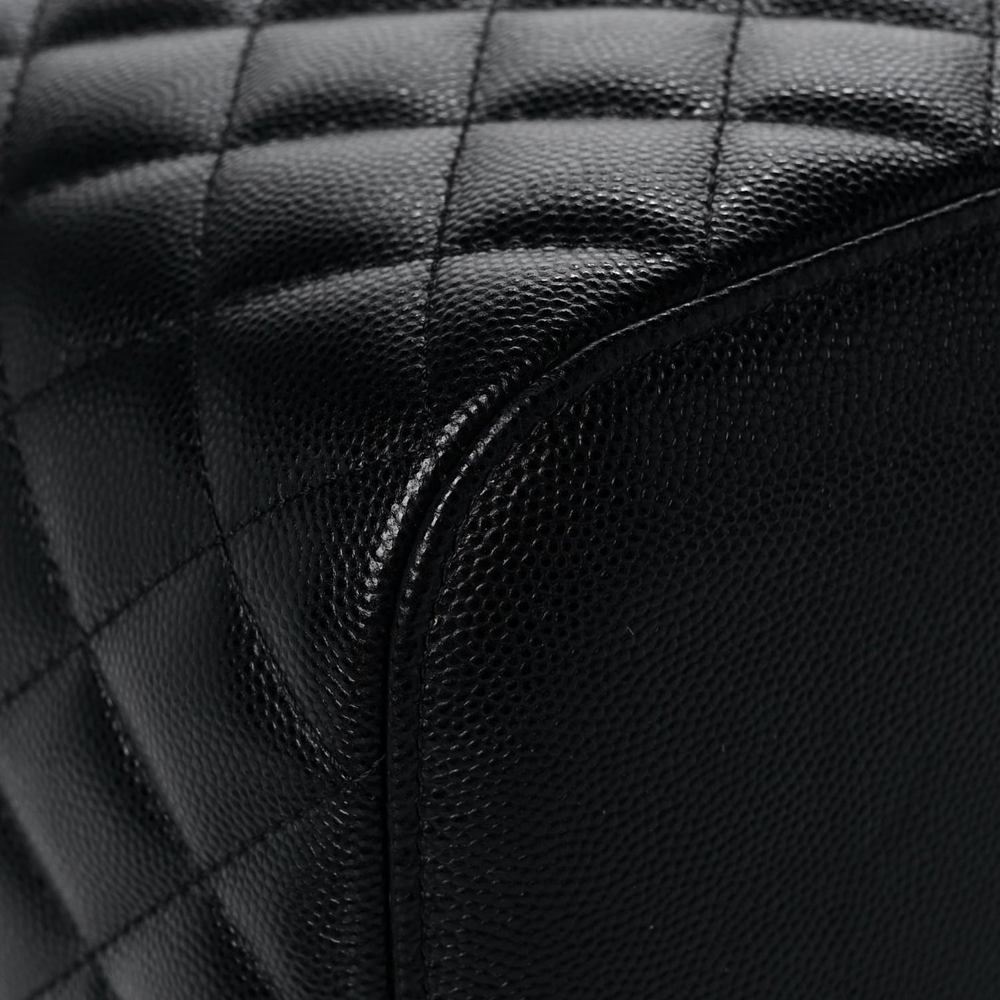 Caviar Quilted Large Vanity Pouch Black