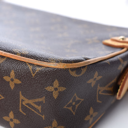 Louis Vuitton Monogram Hudson PM 18 of 27