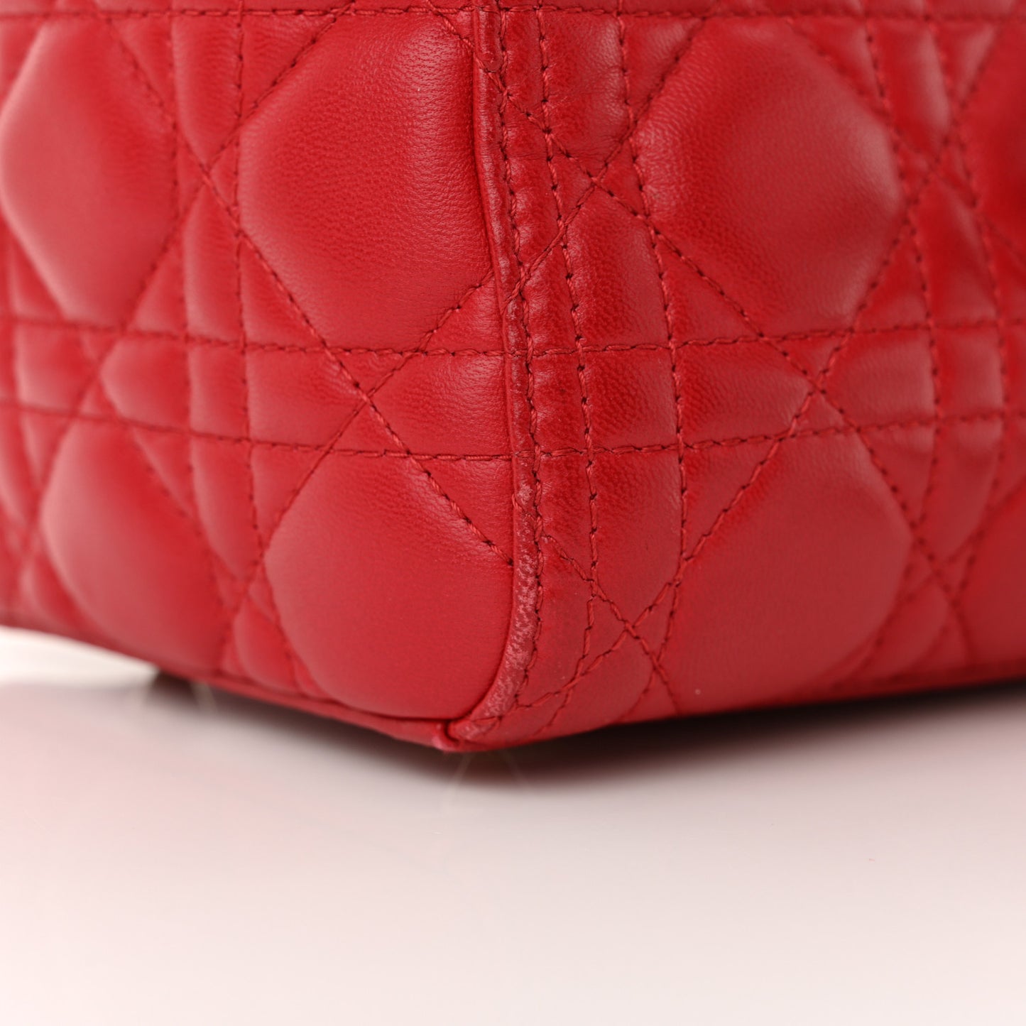 Lambskin Cannage Medium Lady Dior Red