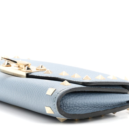 Valentino Garavani Pebbled Calfskin Rockstud Flip Lock Wallet On Chain Niagara 9 of 9