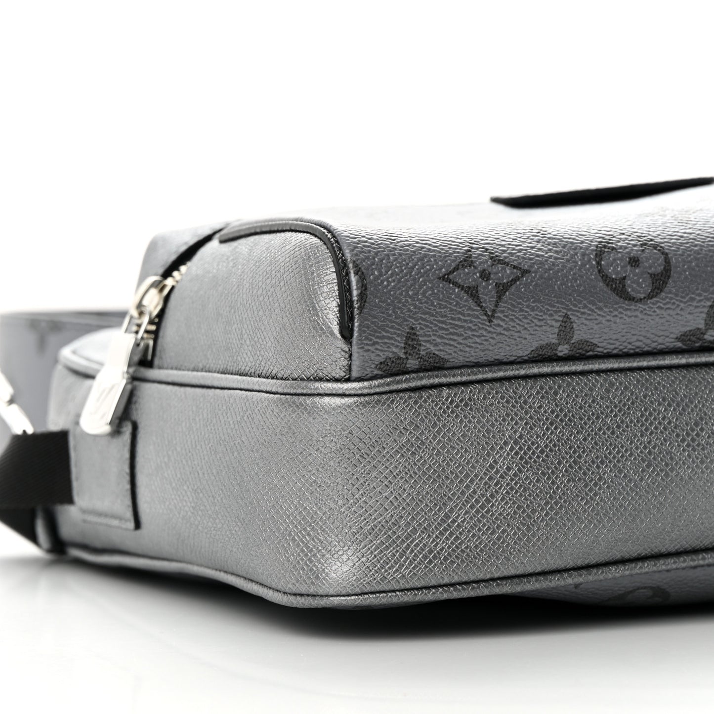 Taigarama Outdoor Messenger Gunmetal