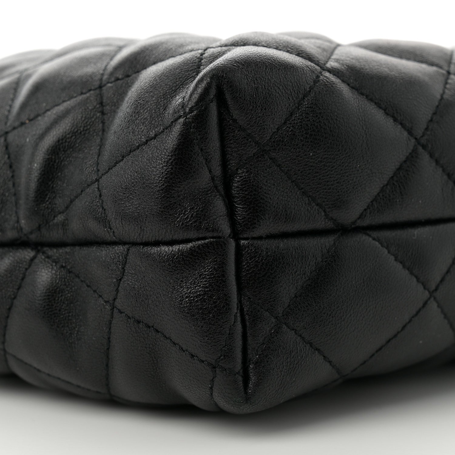 Saint Laurent Lambskin Quilted Maxi Icare Shopping Tote Black 10 of 11