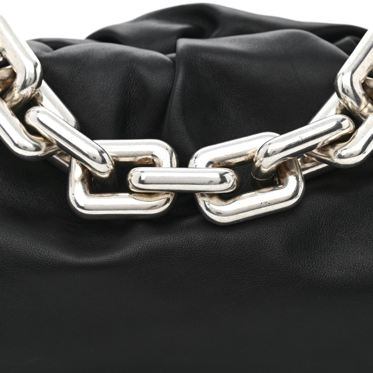 Calfskin The Pouch Chain Black