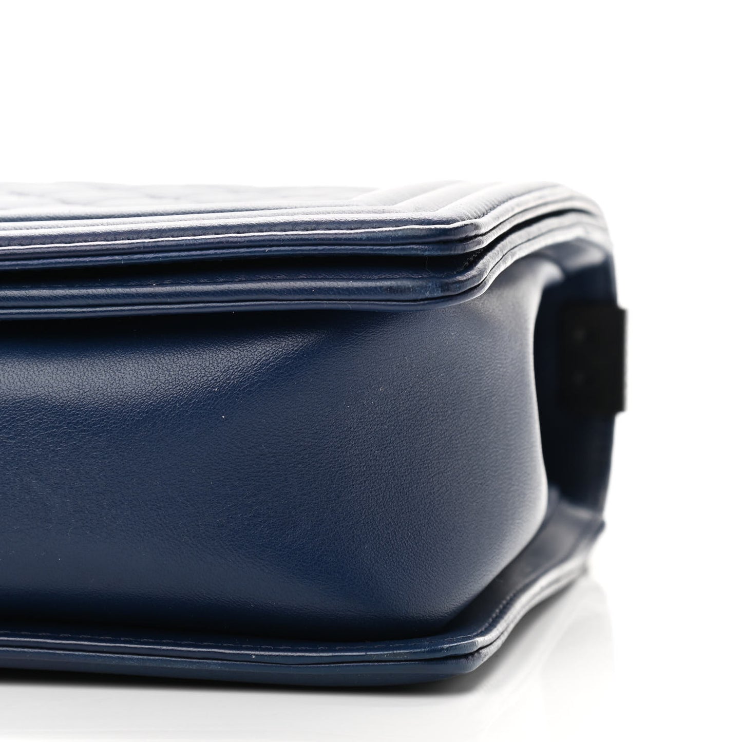 Lambskin Quilted New Medium Boy Flap Navy