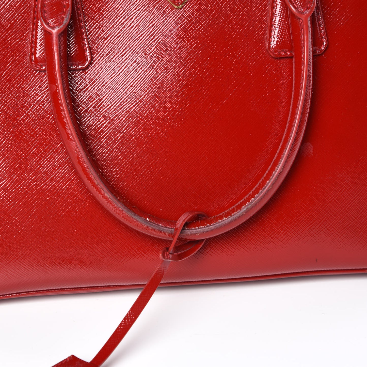 Saffiano Vernice Medium Promenade Tote Rosso