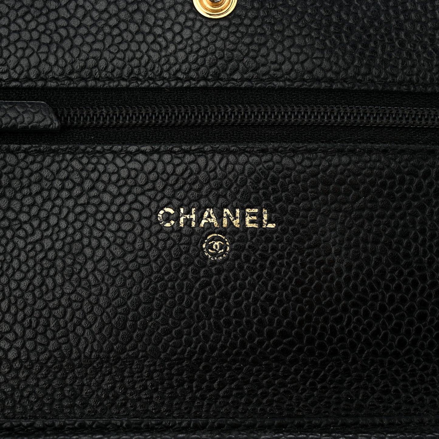 Caviar Quilted Wallet on Chain WOC Black
