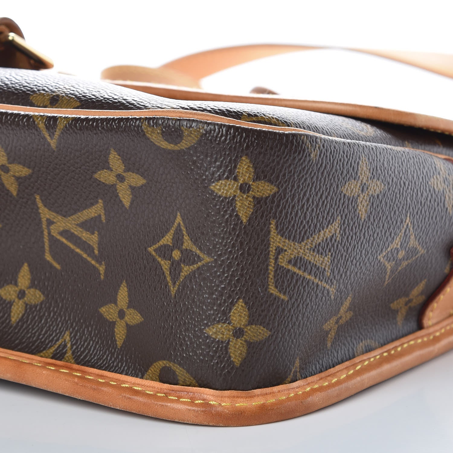 Louis Vuitton Monogram Sologne 6 of 8