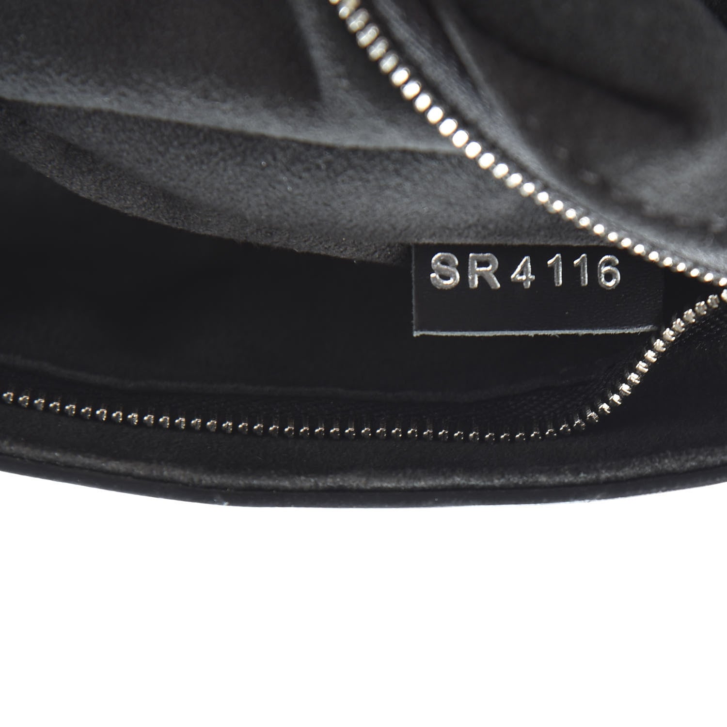 Louis Vuitton Epi Cluny MM Black 16 of 17
